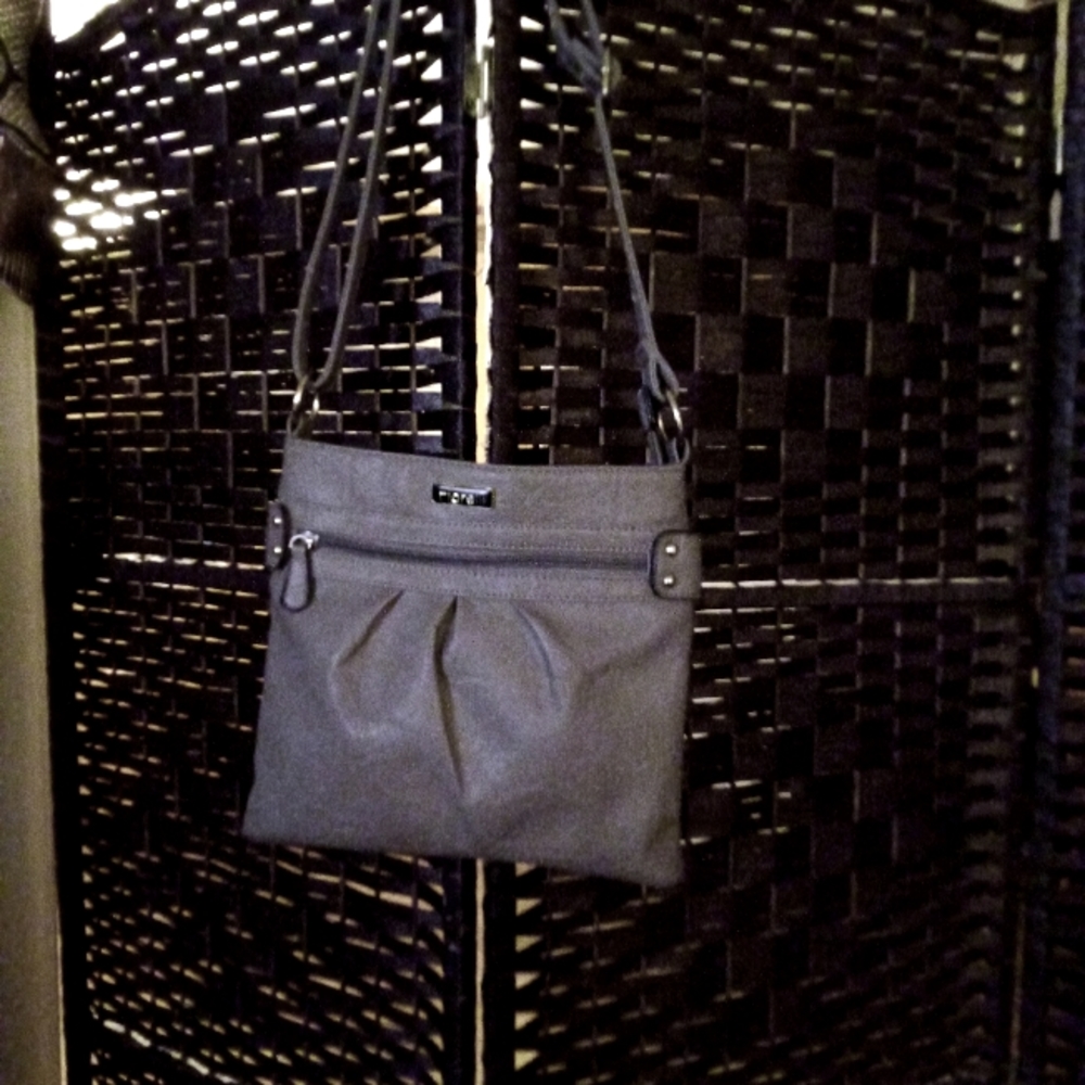 Fiorelli crossover body purse